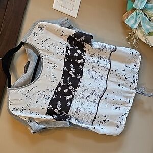 Suzy Shier L/XL t shirt